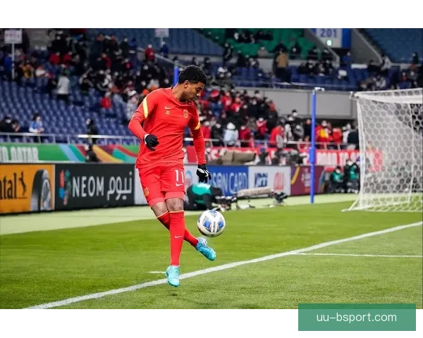 中国男足迎归化球员阿兰重返国家队备战新赛季